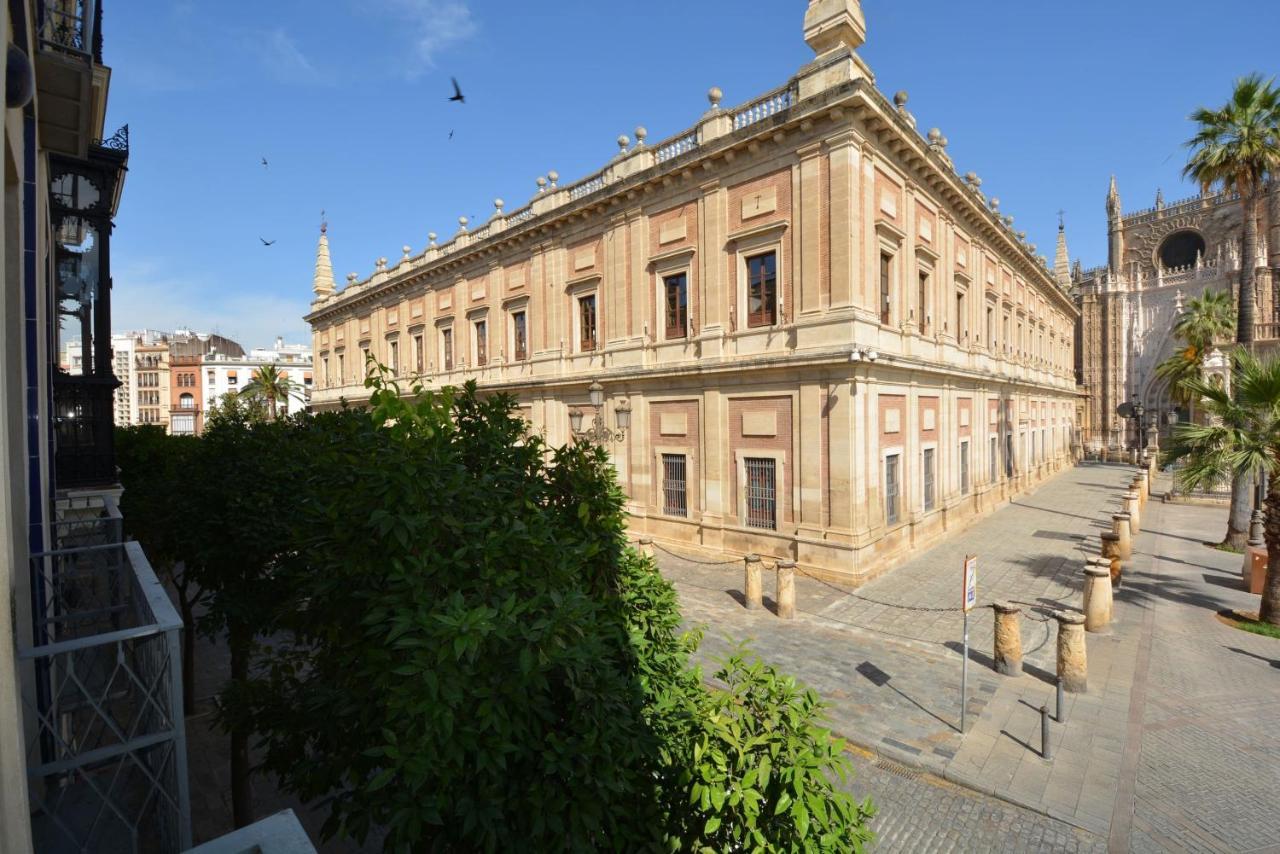 Luxury Apartment With Views To Alcazar, Cathedral And Giralda. Sevilha Exterior foto