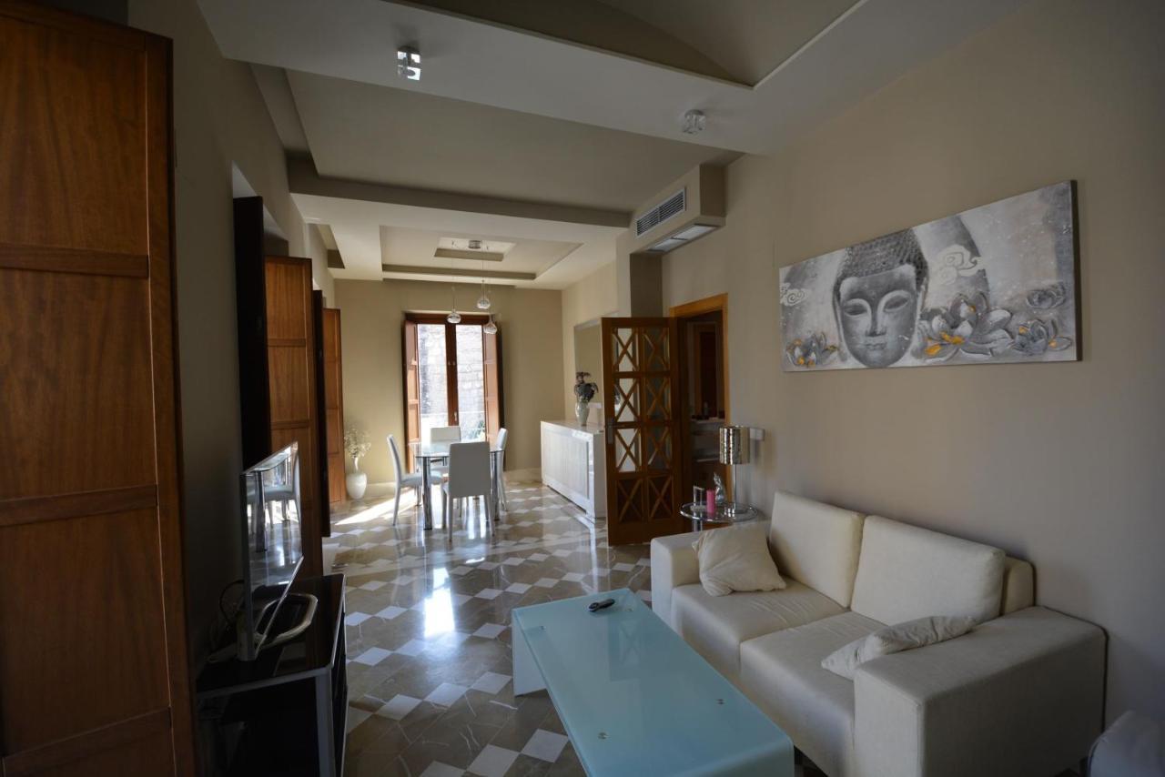 Luxury Apartment With Views To Alcazar, Cathedral And Giralda. Sevilha Exterior foto