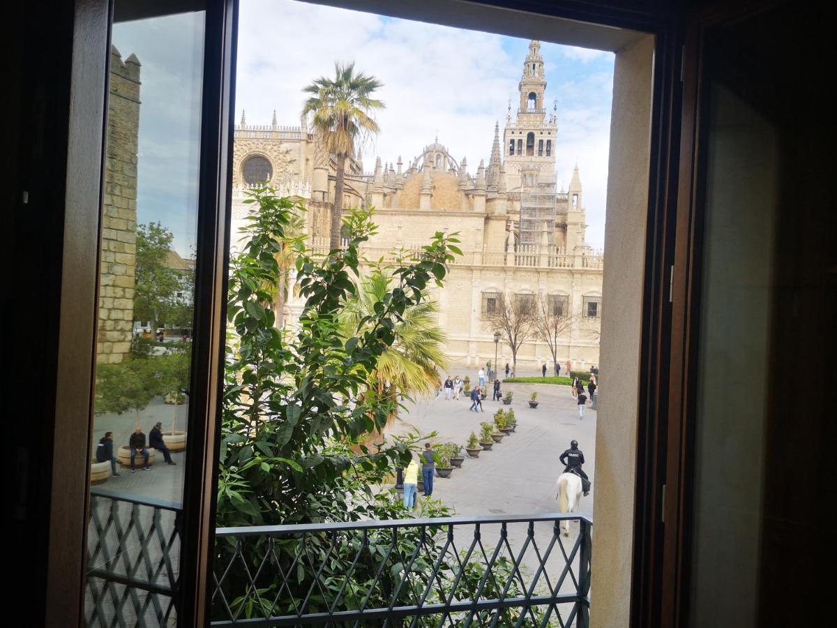 Luxury Apartment With Views To Alcazar, Cathedral And Giralda. Sevilha Exterior foto