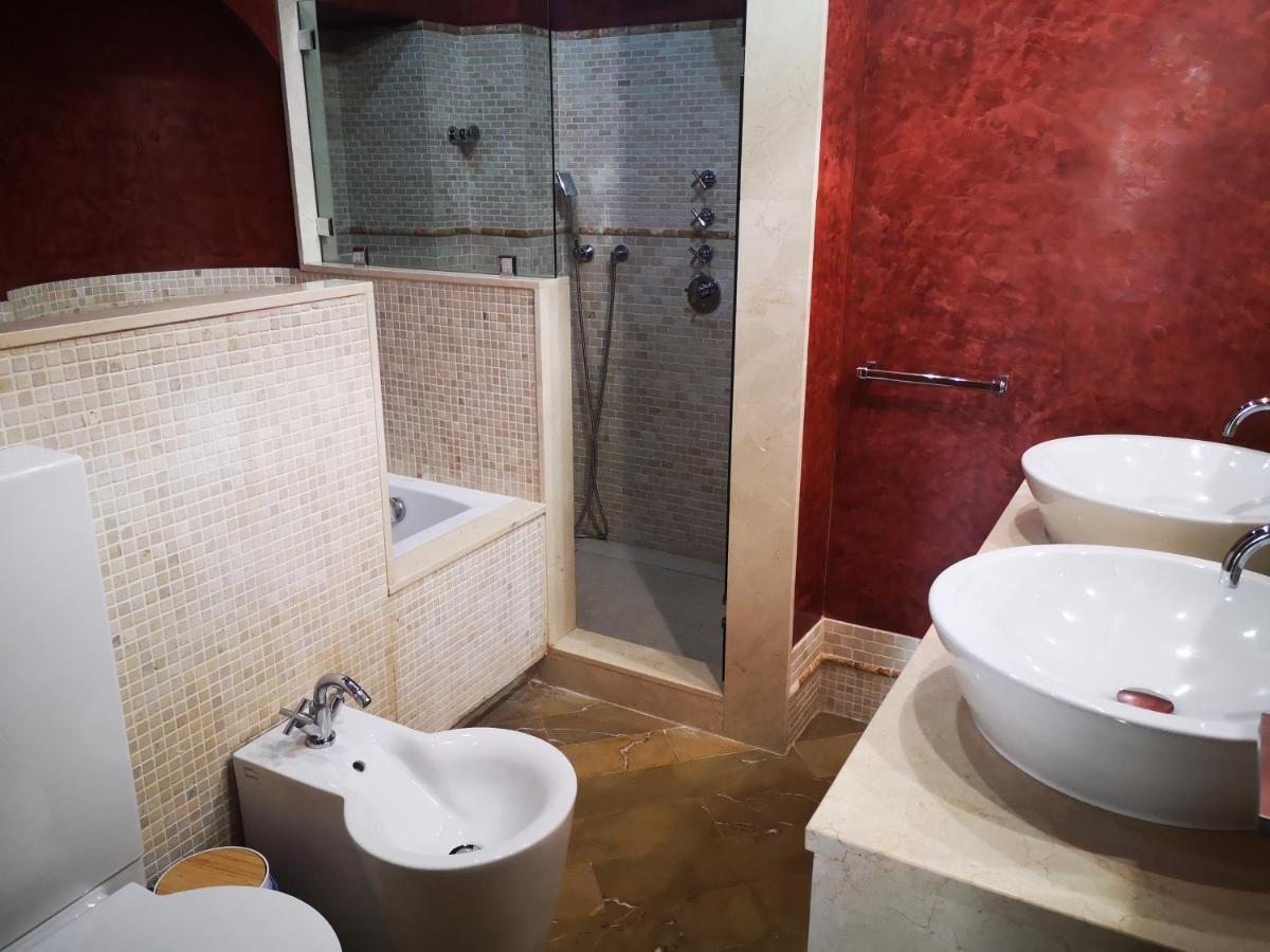 Luxury Apartment With Views To Alcazar, Cathedral And Giralda. Sevilha Exterior foto